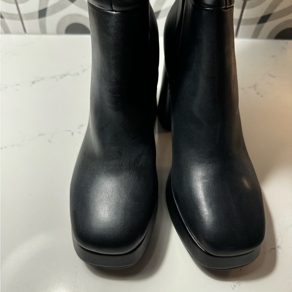 Nine West Black Platform Knee-High Boots – Never Worn - Size 9 - Picture 4 of 12